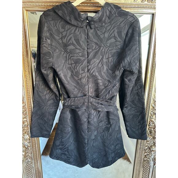 One33 Social Black Floral Belted V-Neck Blazer Romper Size 6 - Picture 8 of 9